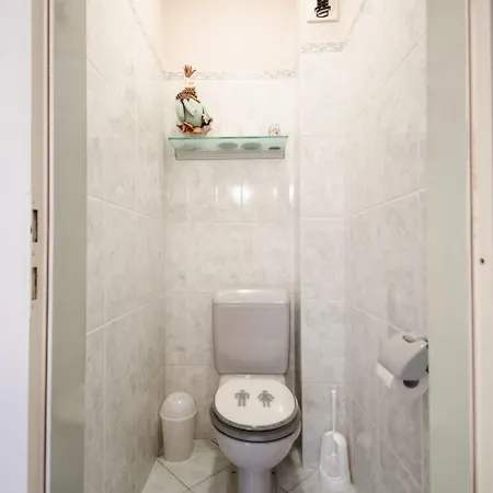 Villa12 *